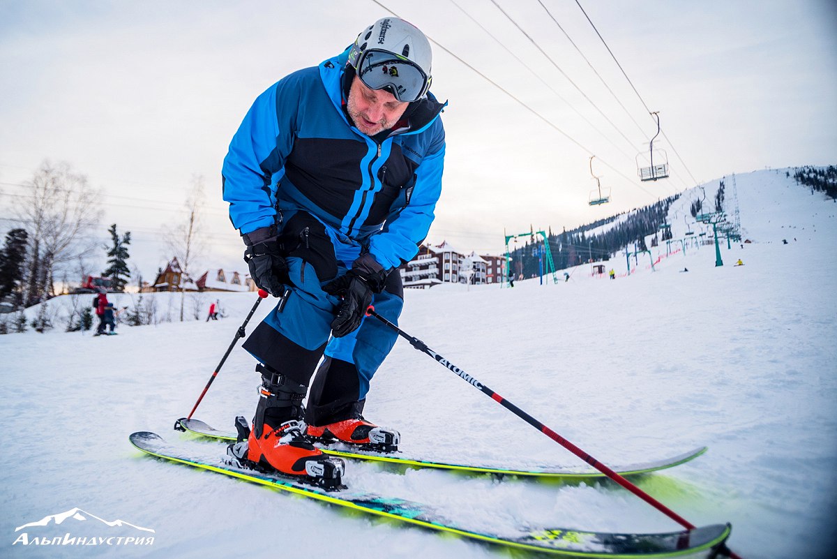 Горная школа в Шерегеше: Сергей Зон-Зам на тестах лыж
