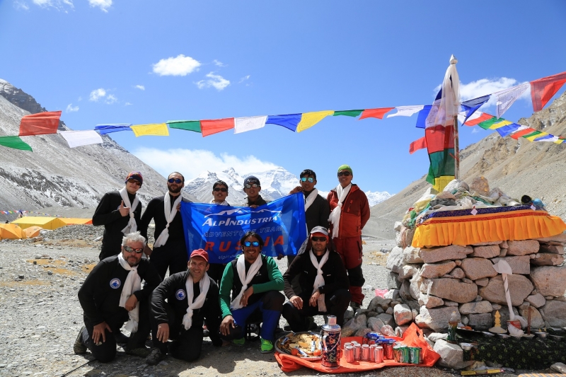 Экспедиция Горного клуба АльпИндустрия «Эверест-2017»: новости из Базового лагеря